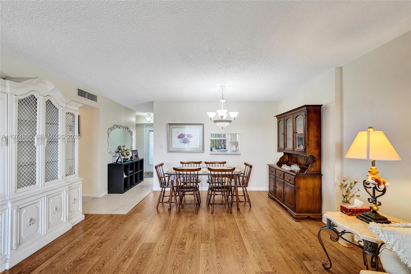 MEADOWBROOK LAKES CONDO - Residential