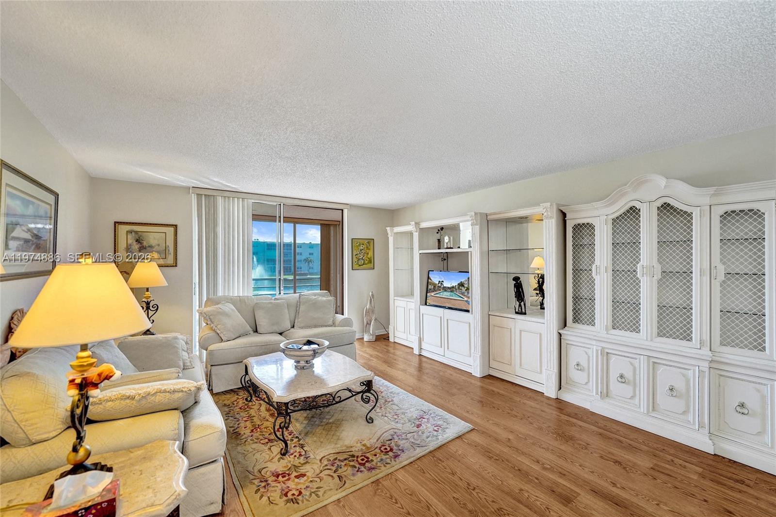MEADOWBROOK LAKES CONDO - Residential