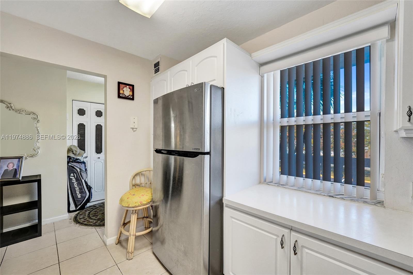 MEADOWBROOK LAKES CONDO - Residential