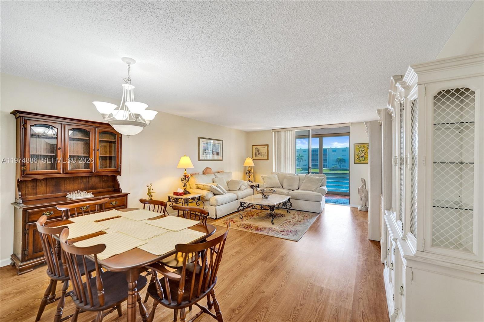 MEADOWBROOK LAKES CONDO - Residential