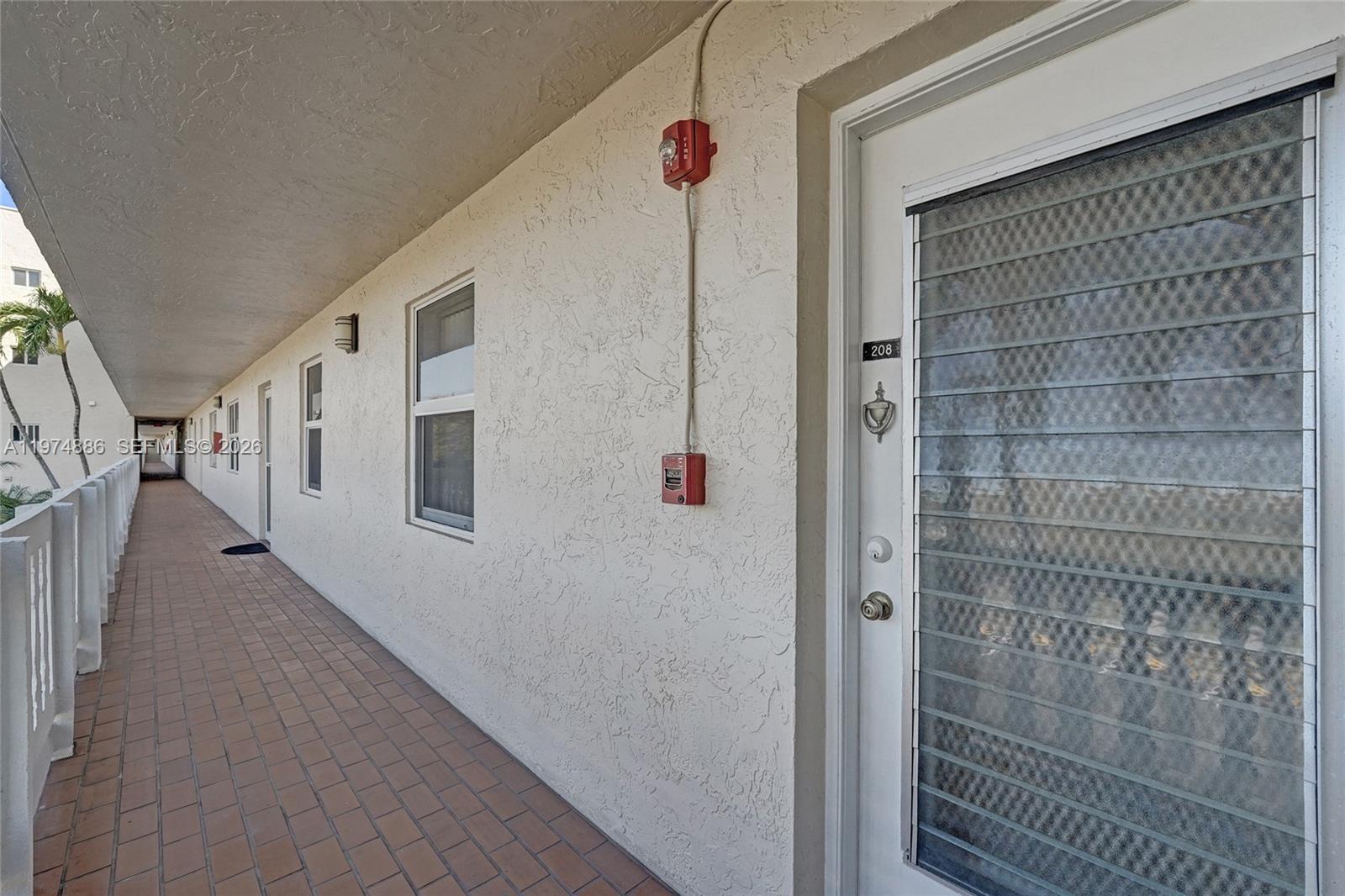 MEADOWBROOK LAKES CONDO - Residential