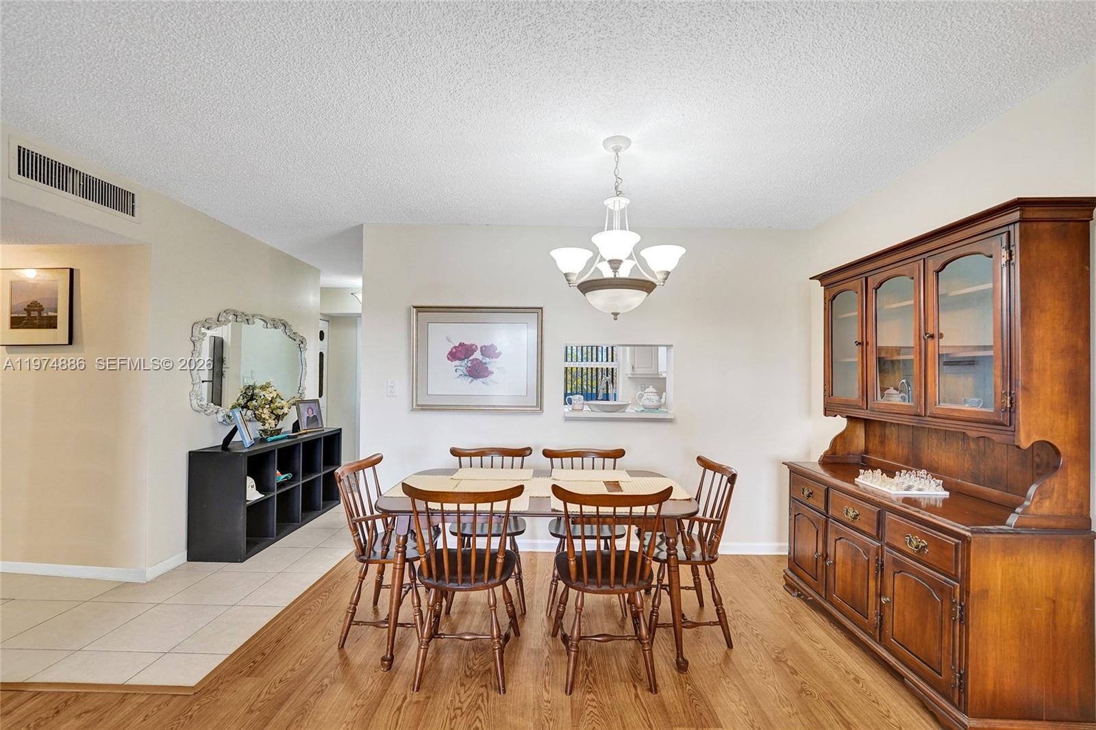 MEADOWBROOK LAKES CONDO - Residential