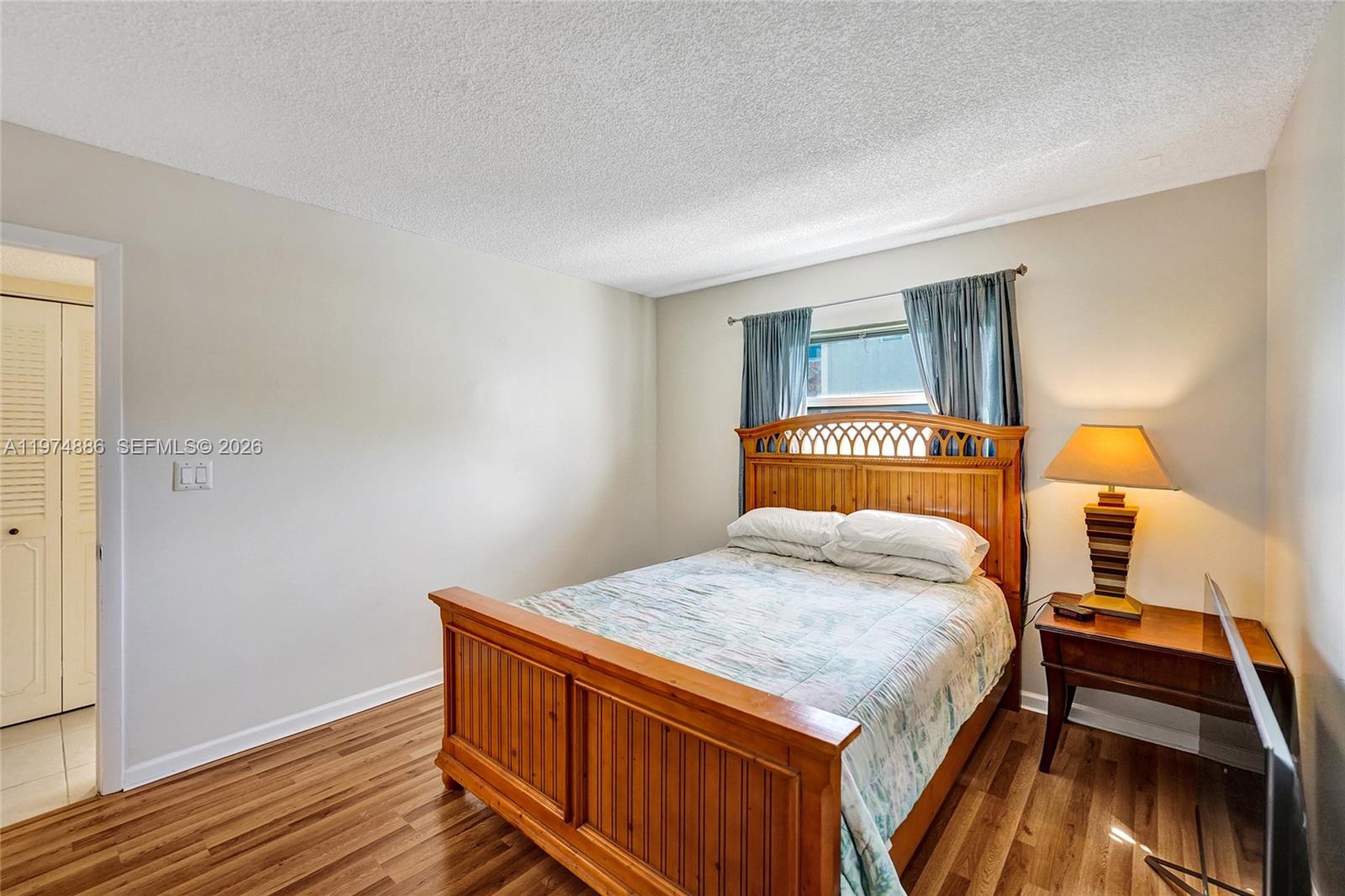 MEADOWBROOK LAKES CONDO - Residential