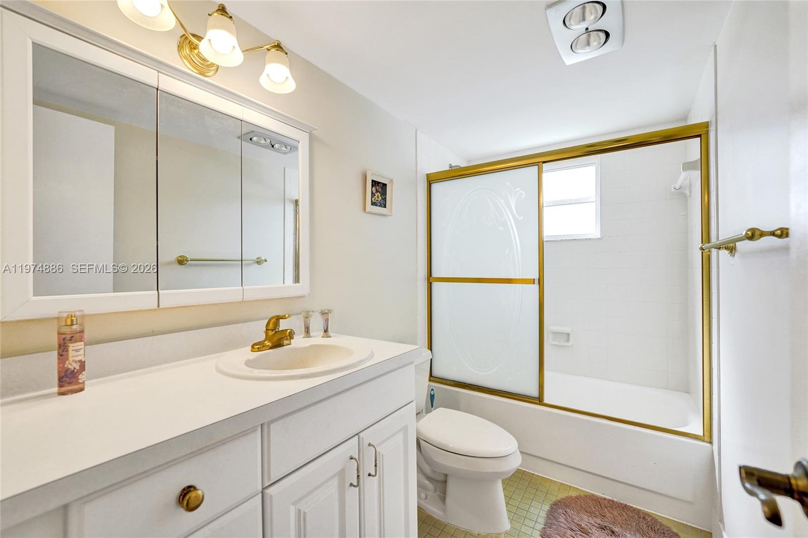 MEADOWBROOK LAKES CONDO - Residential