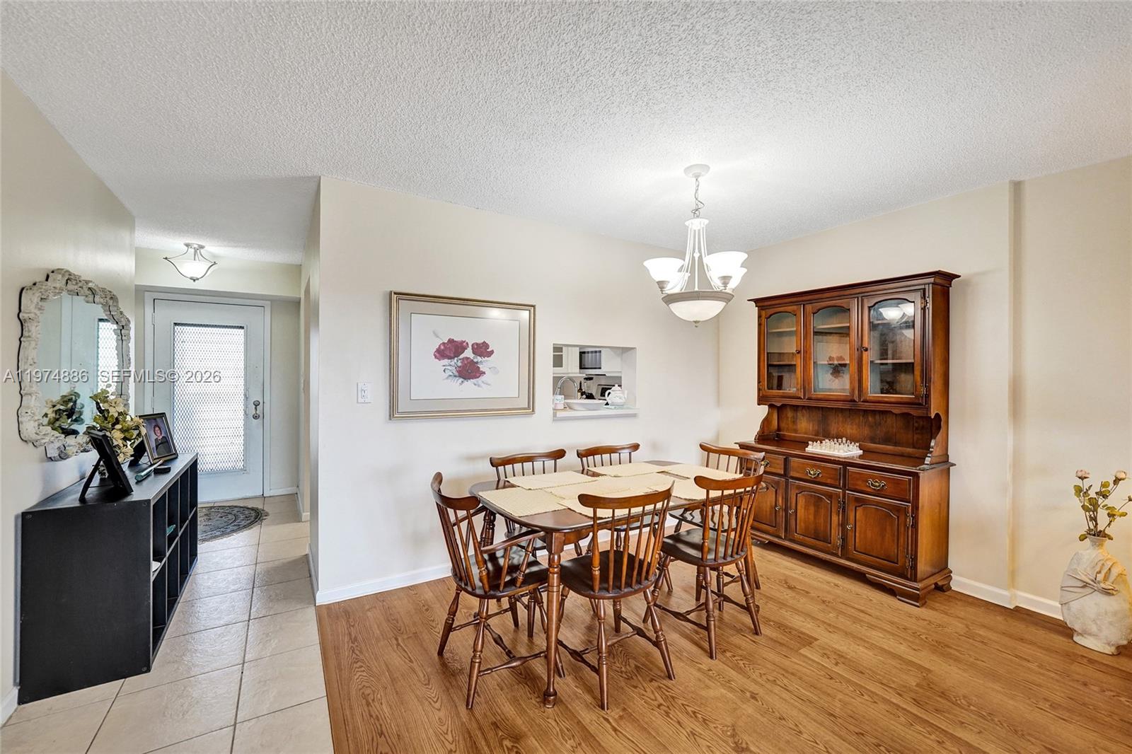 MEADOWBROOK LAKES CONDO - Residential