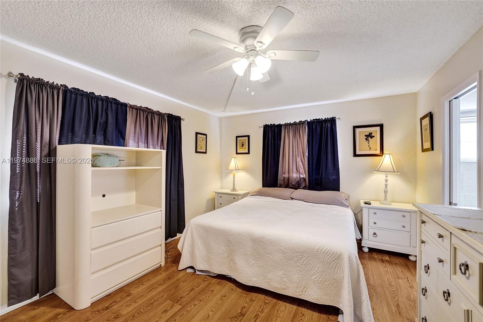 MEADOWBROOK LAKES CONDO - Residential