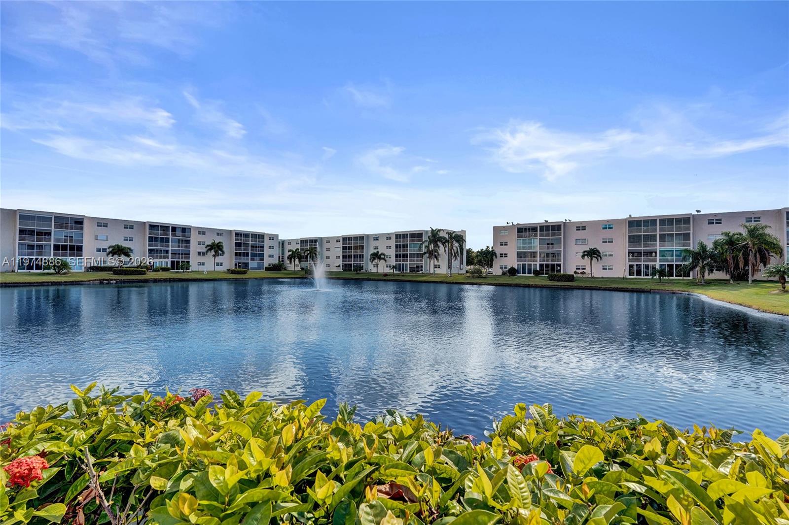 MEADOWBROOK LAKES CONDO - Residential
