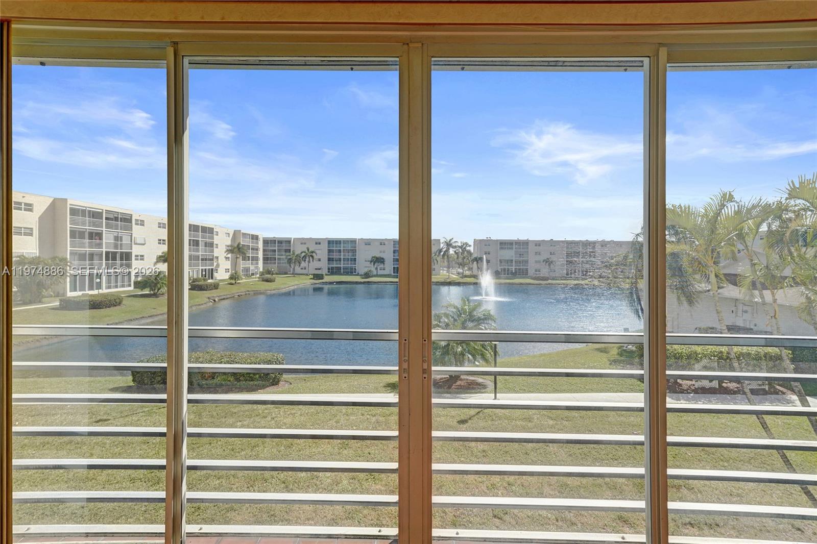 MEADOWBROOK LAKES CONDO - Residential