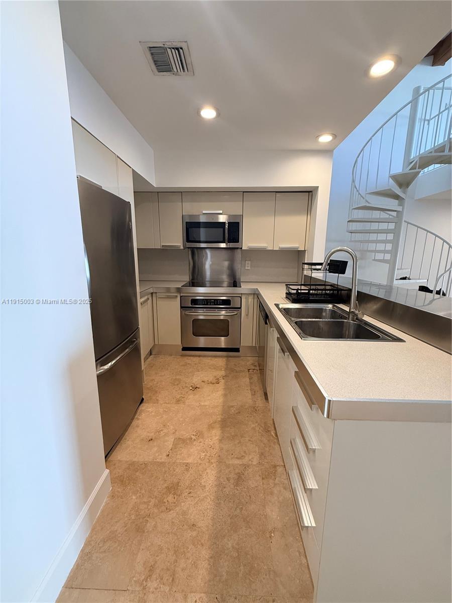 MIAMI LAKES LOCH ISLE - Residential Lease