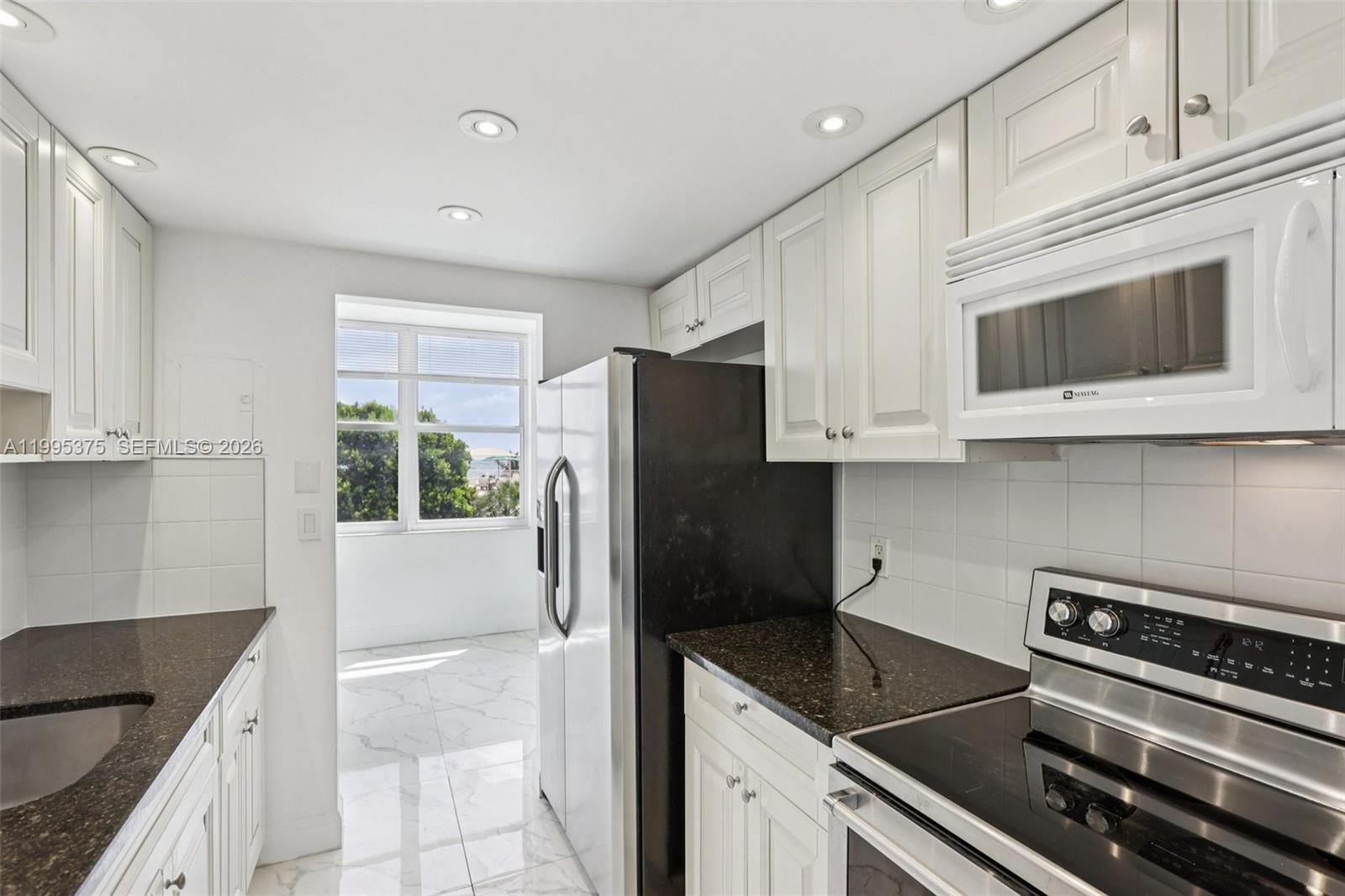 POMPANO BEACH CLUB NORTH - Residential