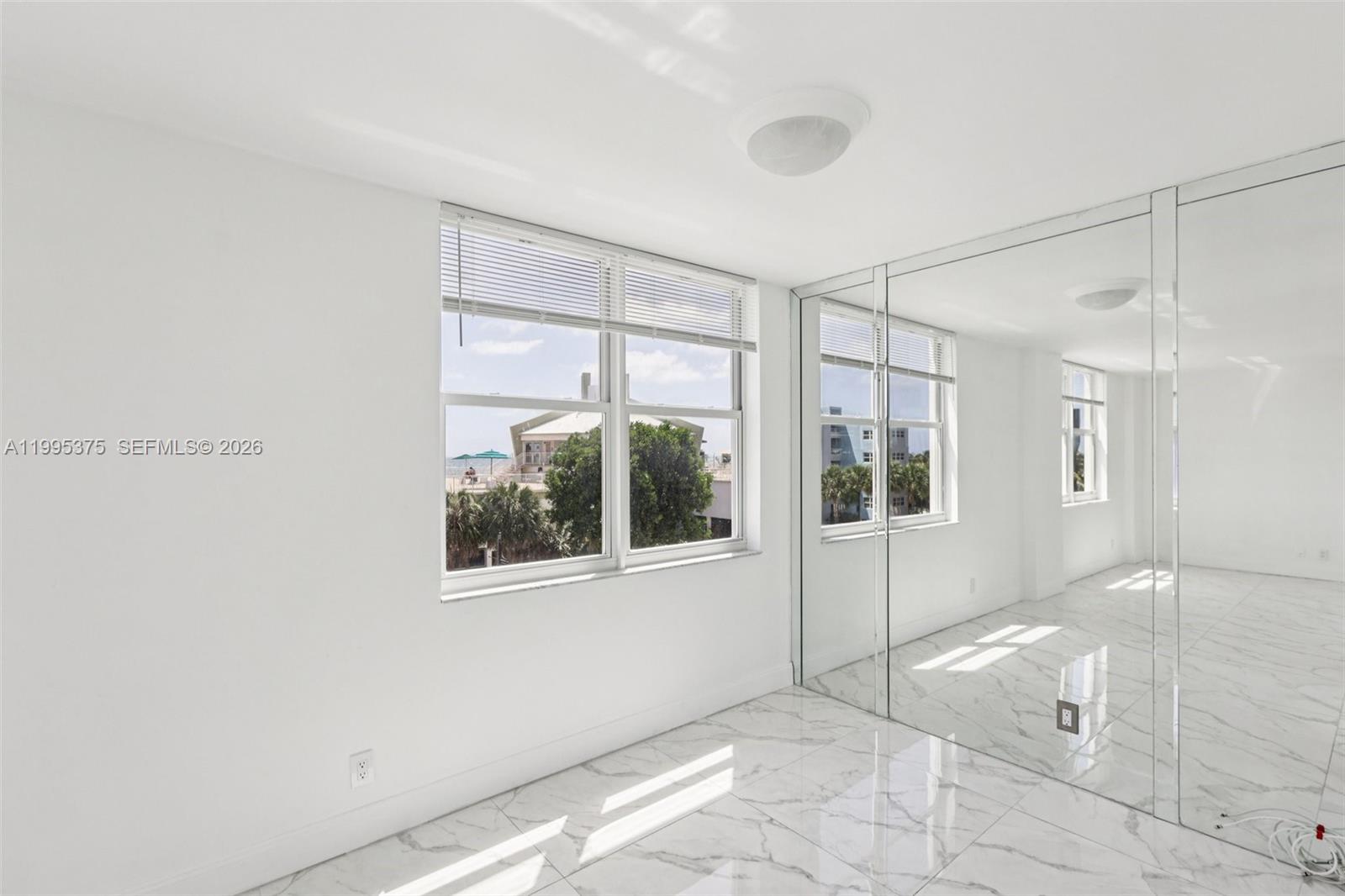 POMPANO BEACH CLUB NORTH - Residential