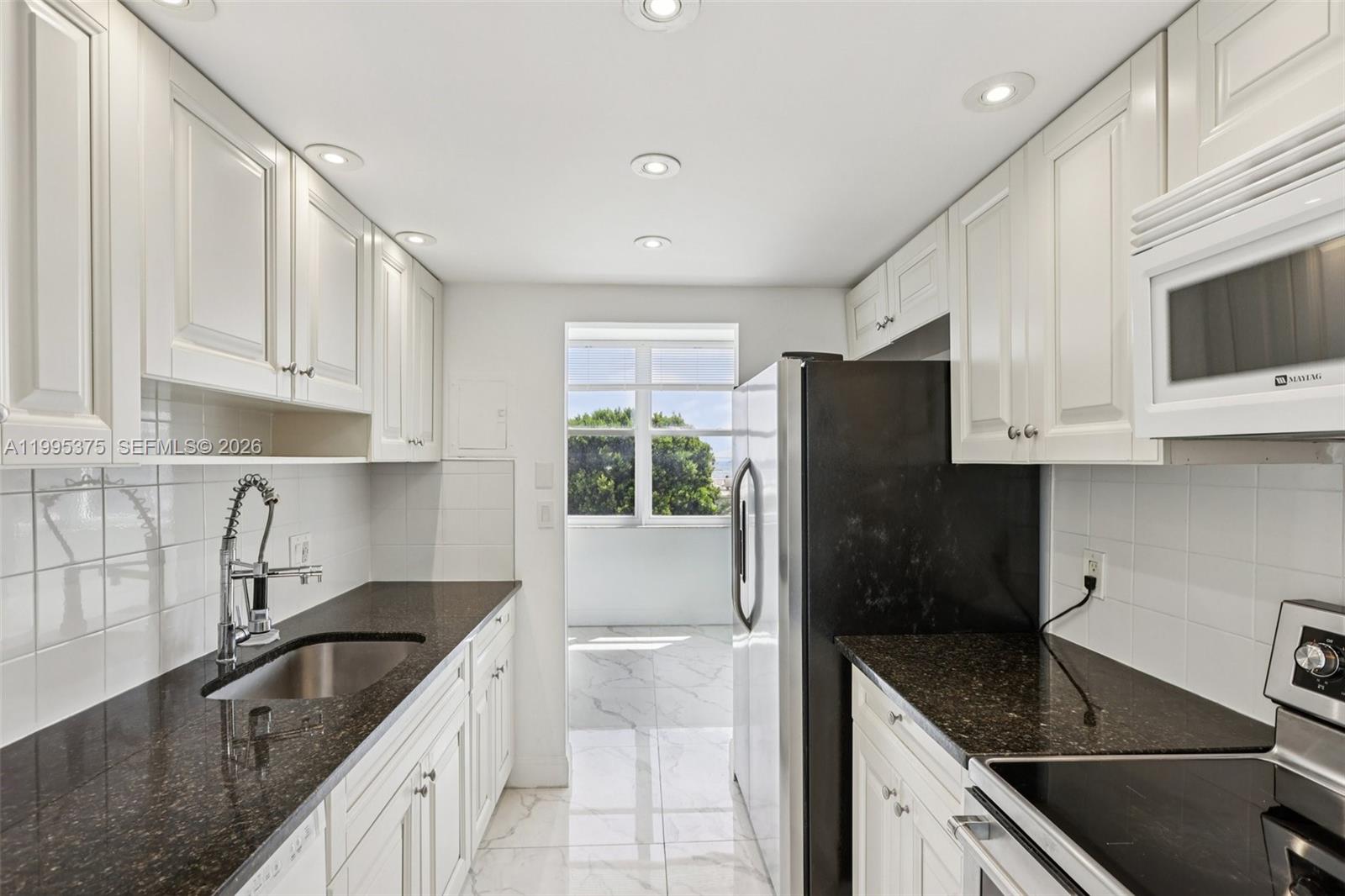 POMPANO BEACH CLUB NORTH - Residential