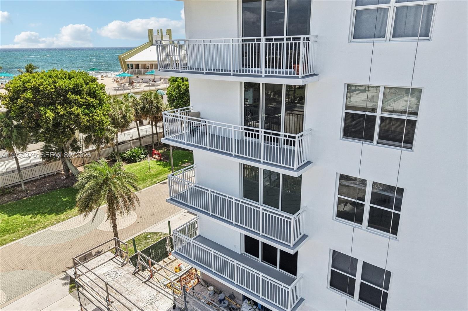 POMPANO BEACH CLUB NORTH - Residential