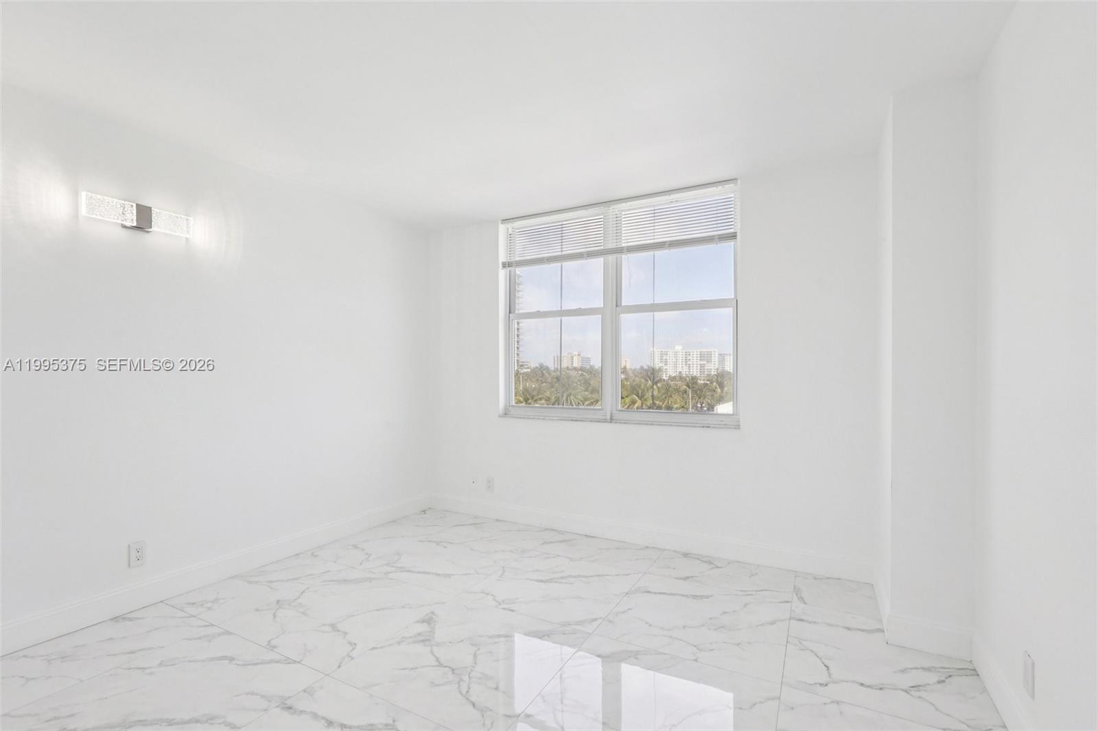 POMPANO BEACH CLUB NORTH - Residential