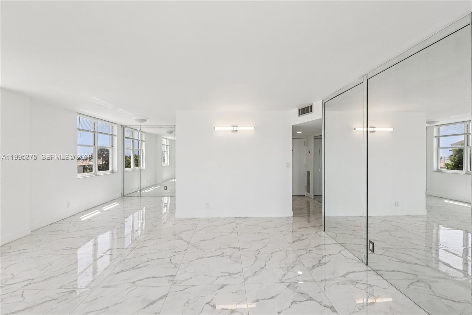 POMPANO BEACH CLUB NORTH - Residential