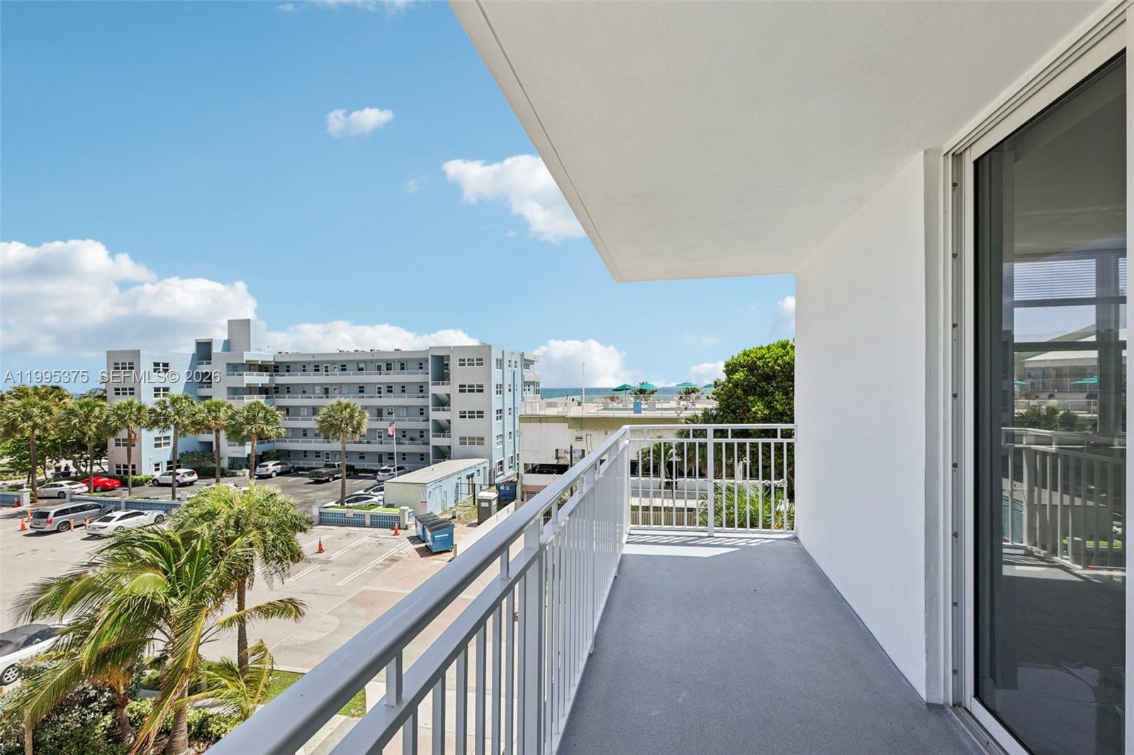 POMPANO BEACH CLUB NORTH - Residential