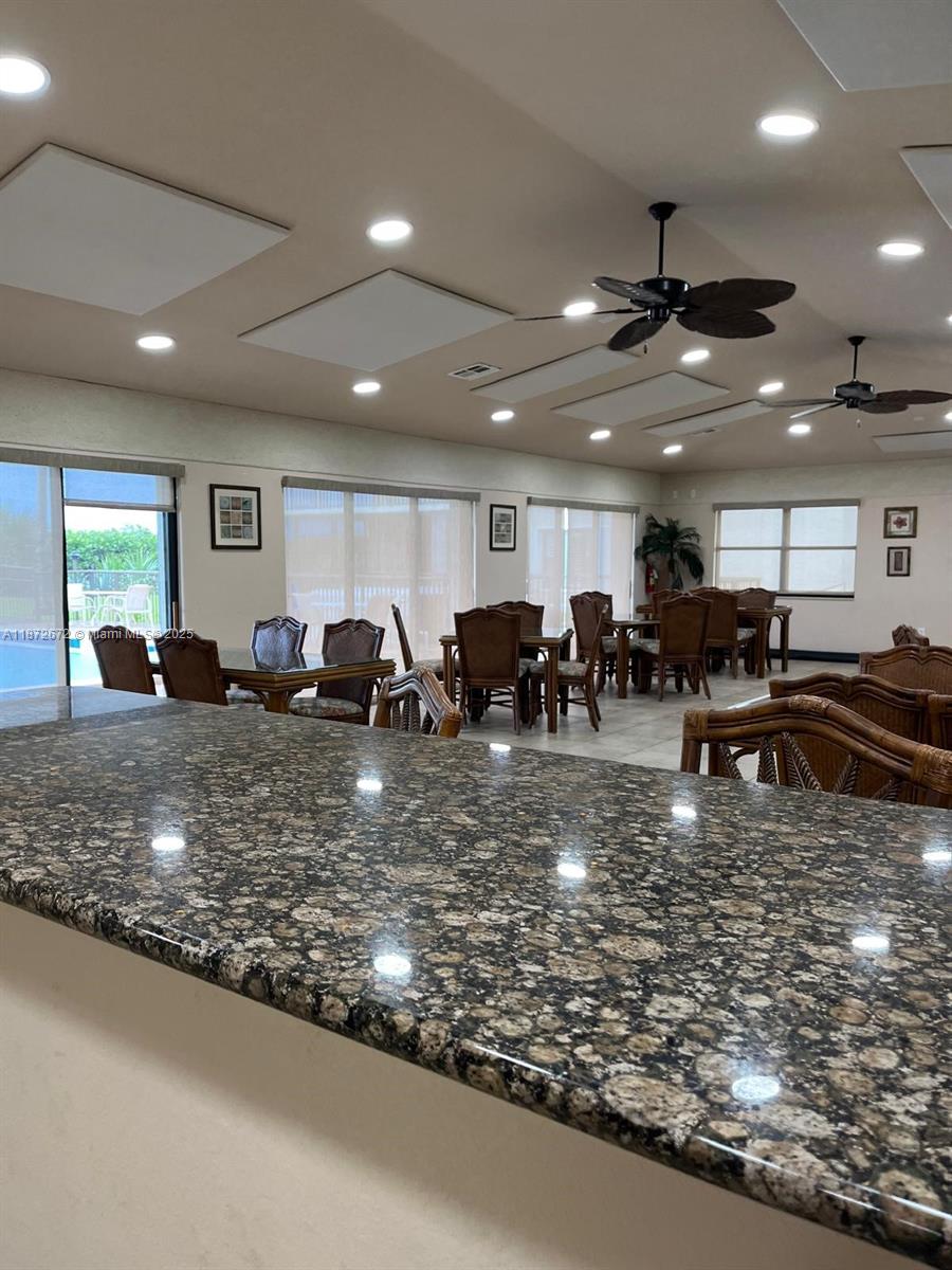 OCEAN HARBOUR SOUTH CONDO - Residential