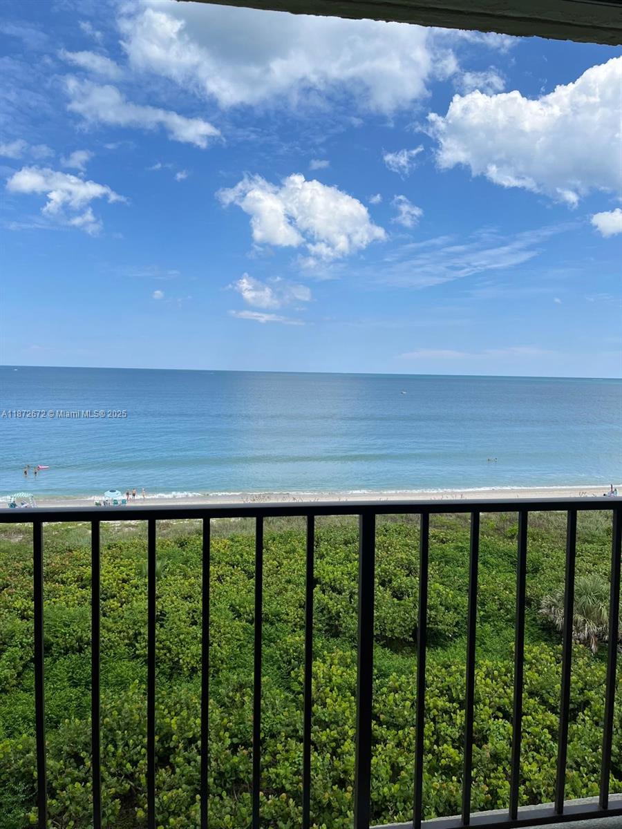 OCEAN HARBOUR SOUTH CONDO - Residential