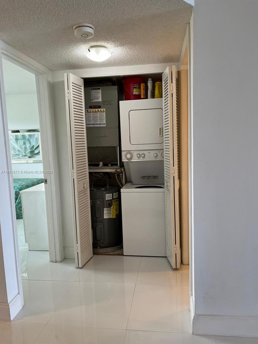 OCEAN HARBOUR SOUTH CONDO - Residential