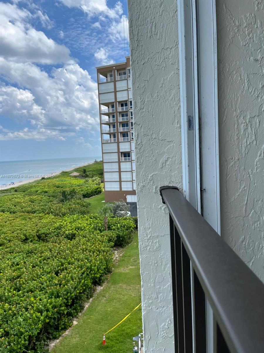 OCEAN HARBOUR SOUTH CONDO - Residential