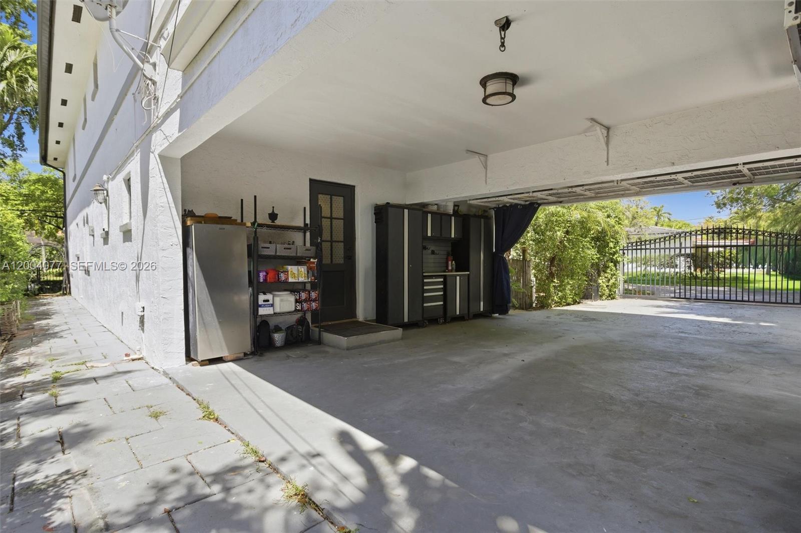 CORAL GABLES GRANADA SEC - Residential