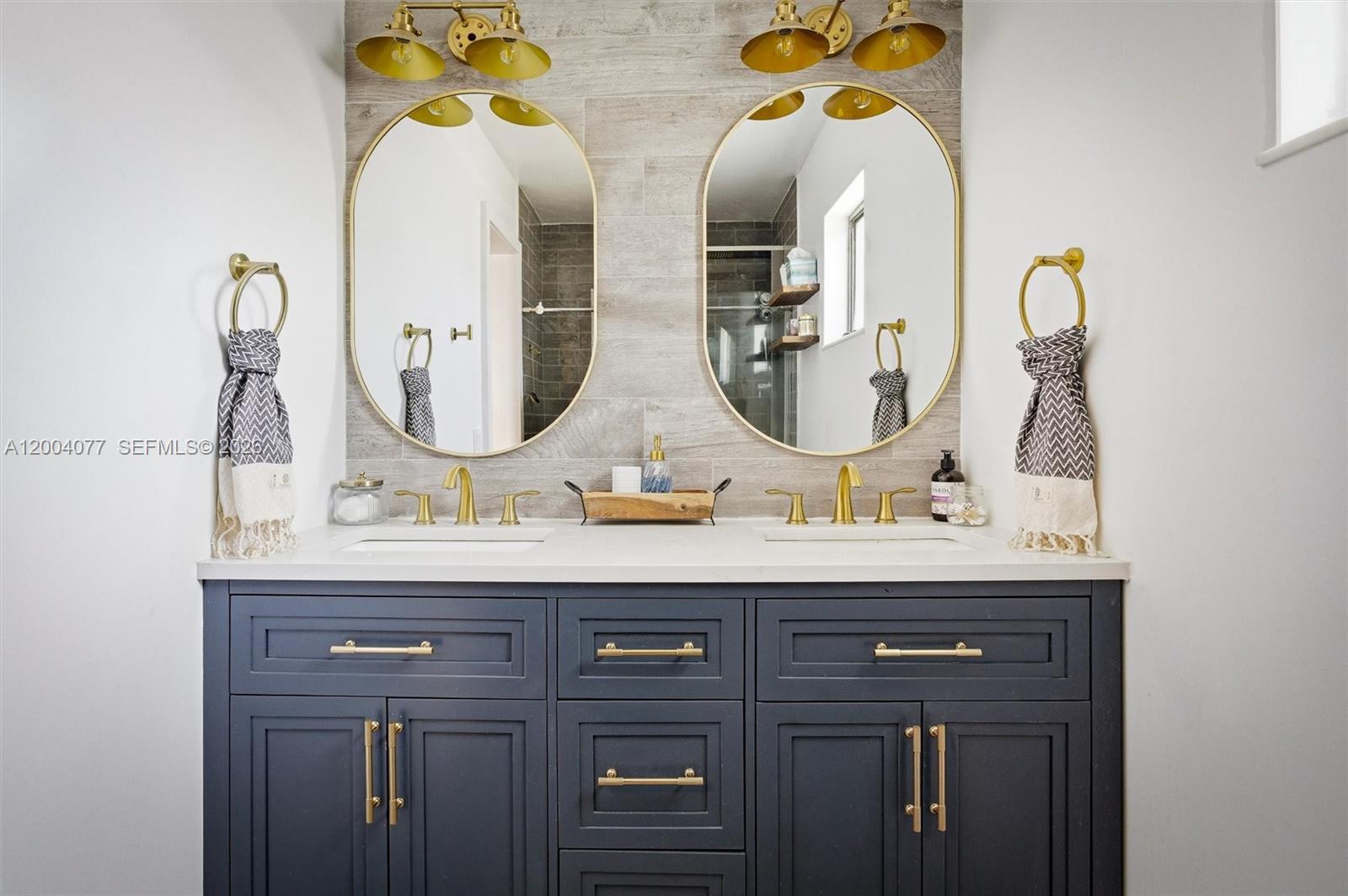 CORAL GABLES GRANADA SEC - Residential