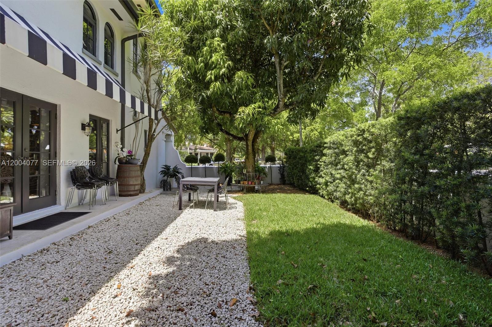 CORAL GABLES GRANADA SEC - Residential
