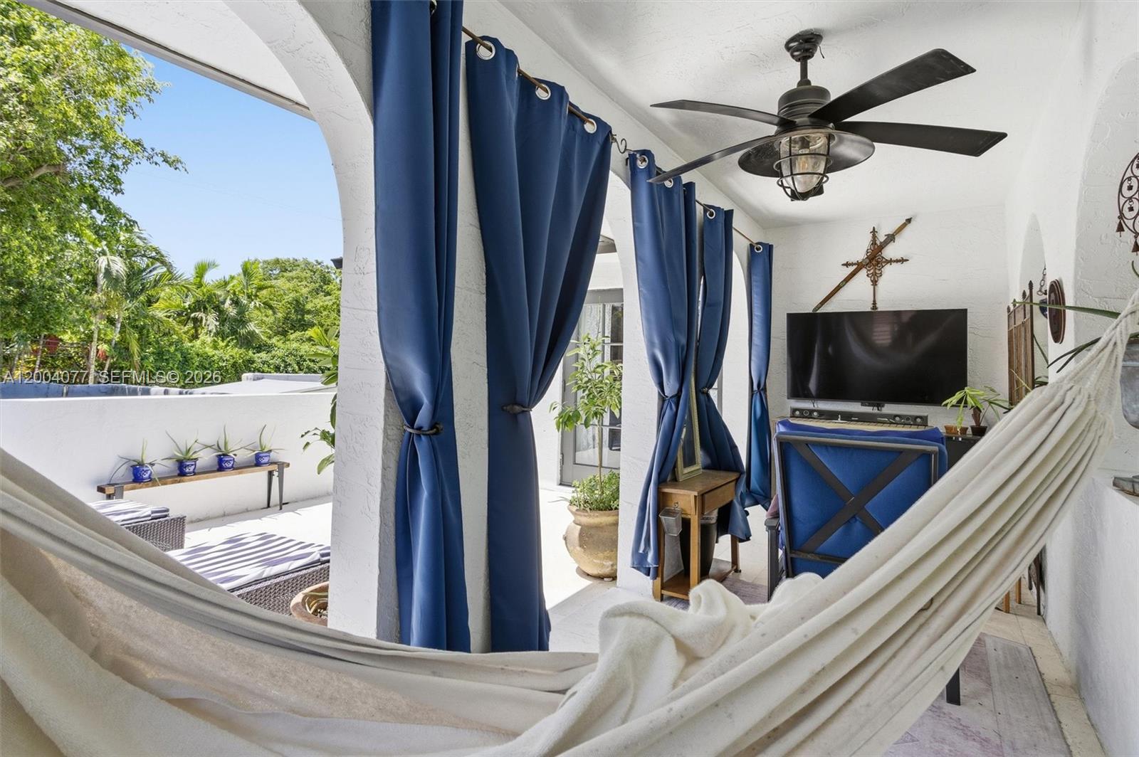 CORAL GABLES GRANADA SEC - Residential