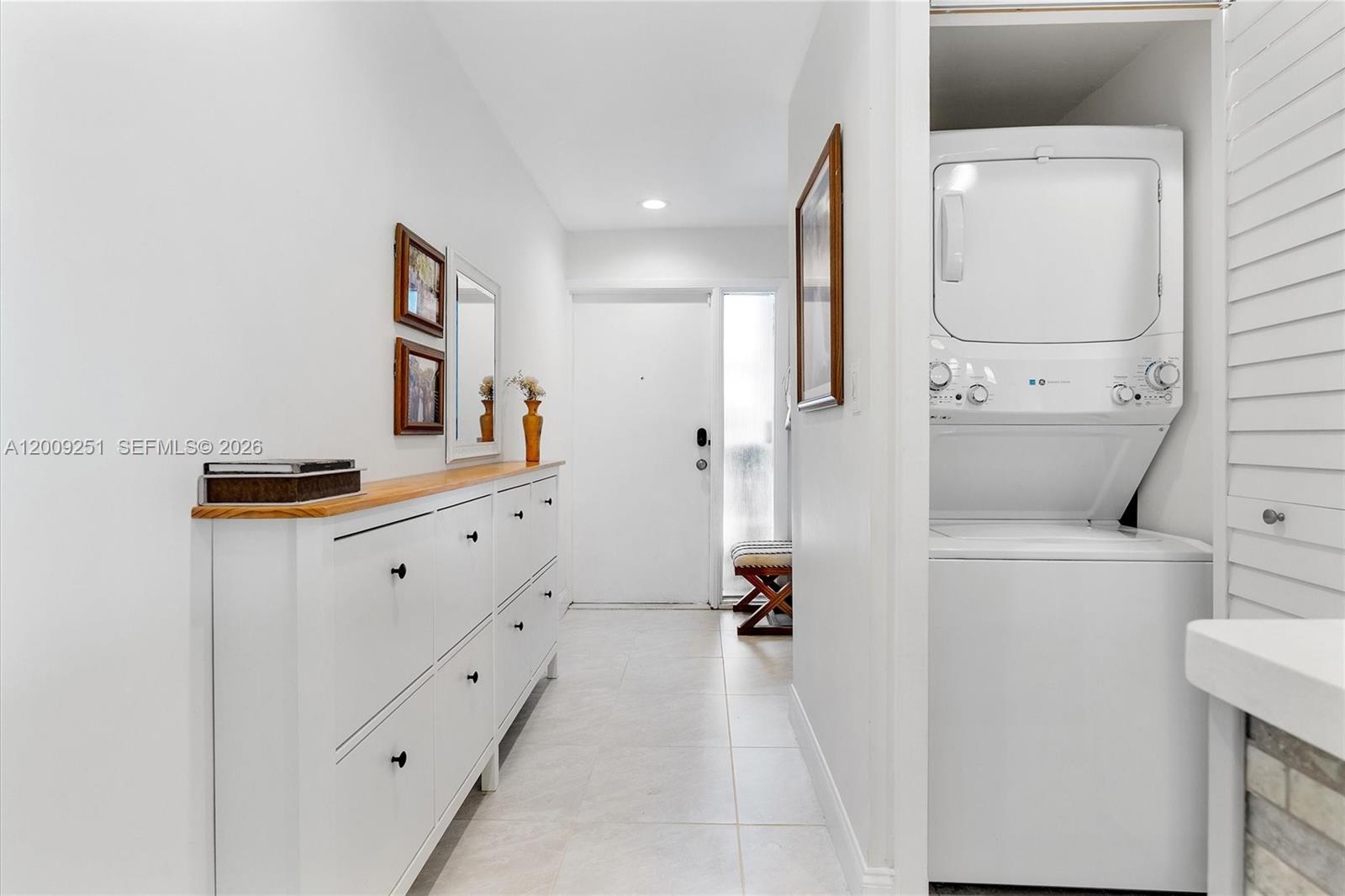CEDAR LANDING AT JACARAND - Residential