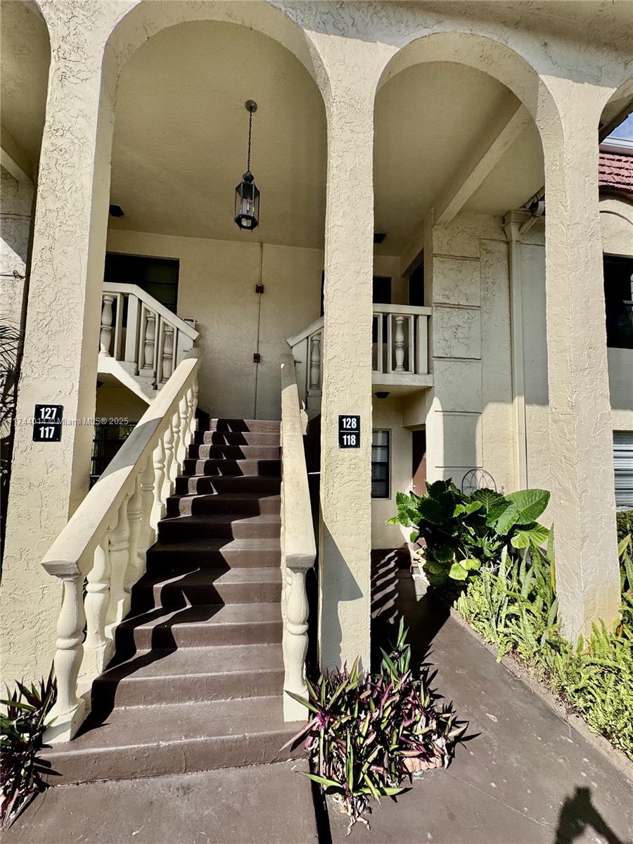 140 S CYPRESS ROAD #128