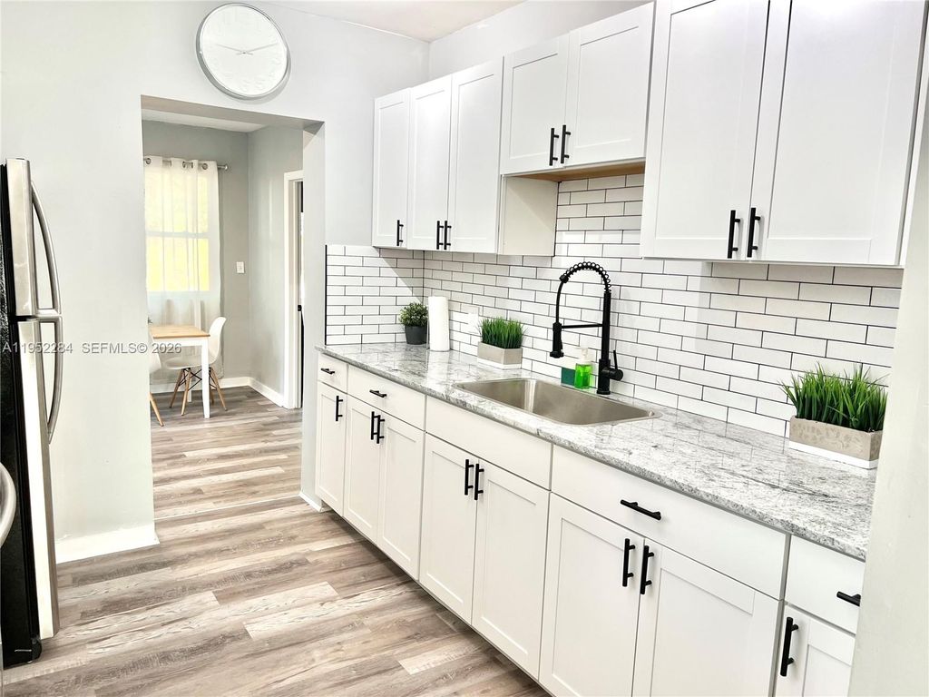 Photo of 436 NW 15th Ave, Fort Lauderdale, FL 33311 (MLS # A11952284)