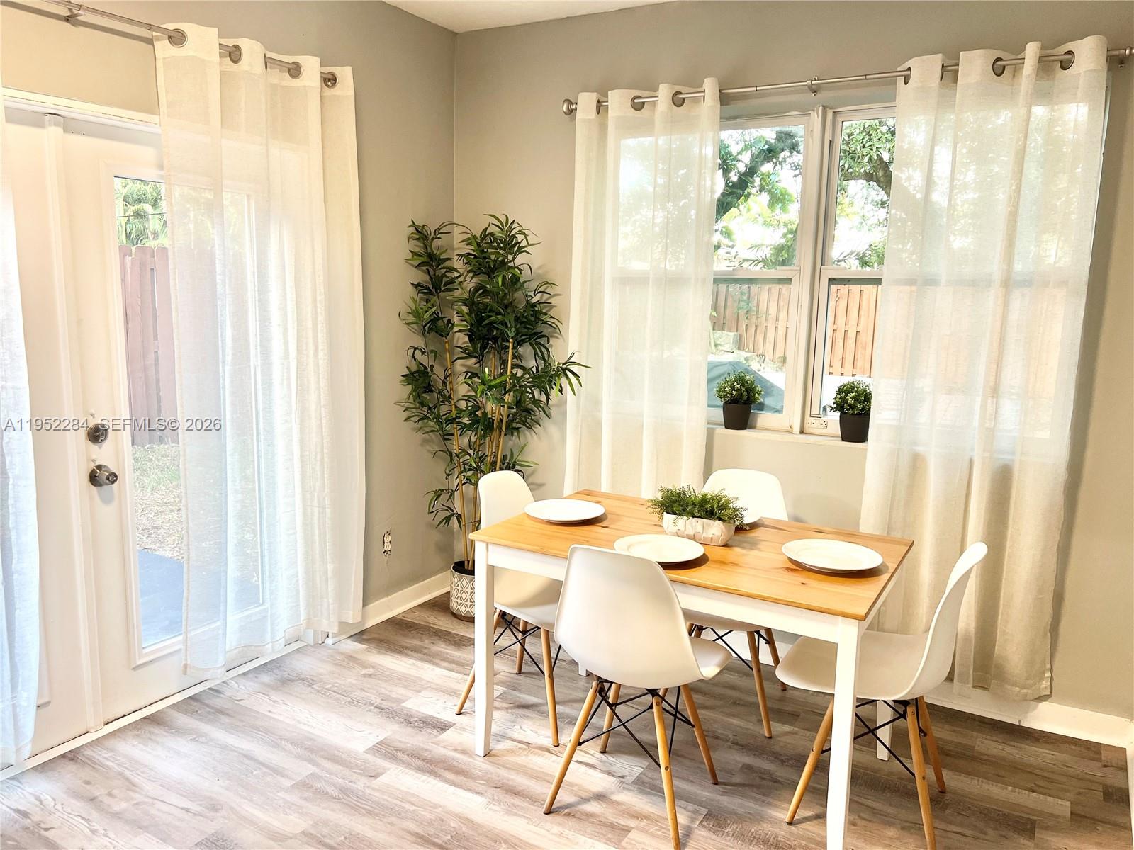 FIRST ADD TO TUSKEGEE PAR - Residential