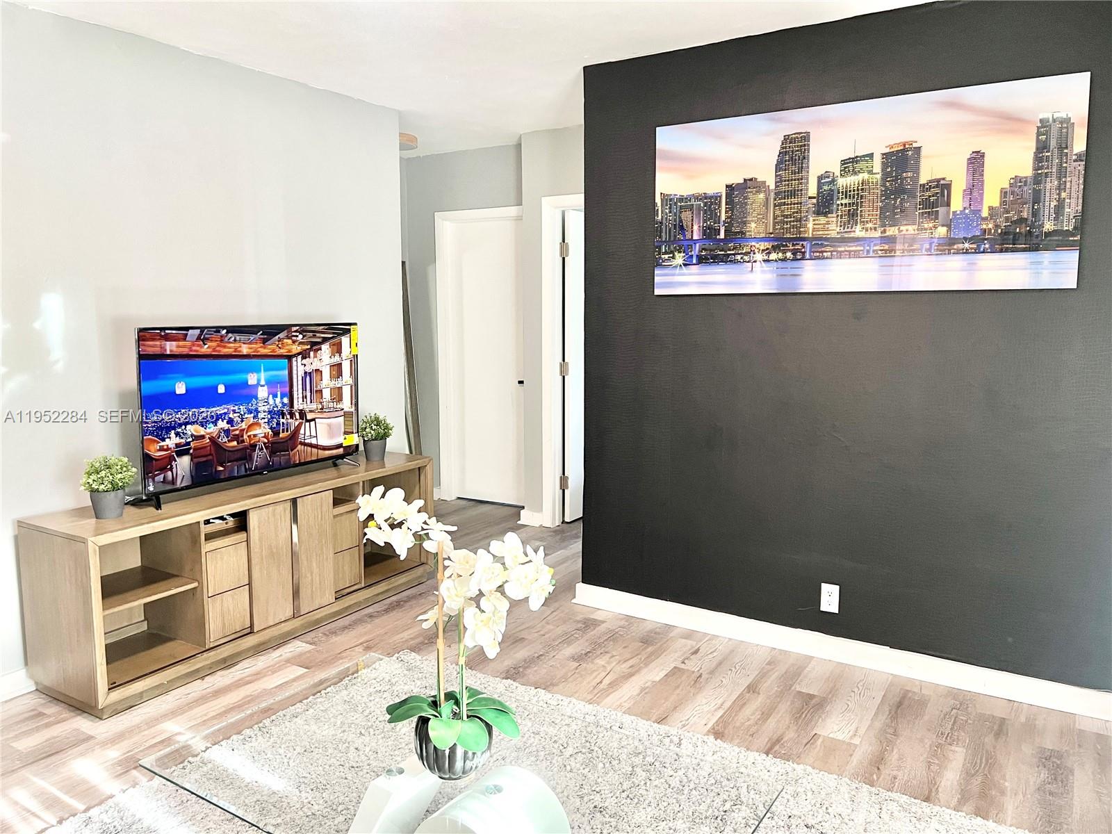 FIRST ADD TO TUSKEGEE PAR - Residential