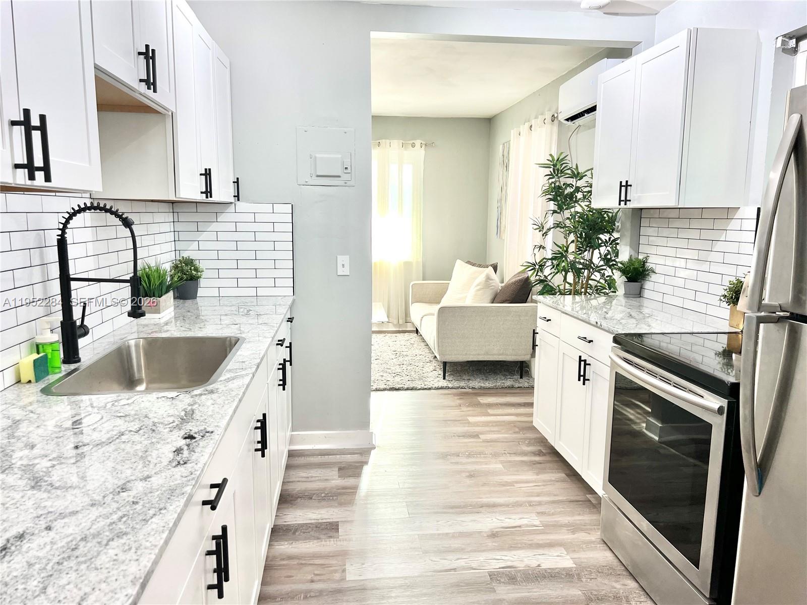 FIRST ADD TO TUSKEGEE PAR - Residential