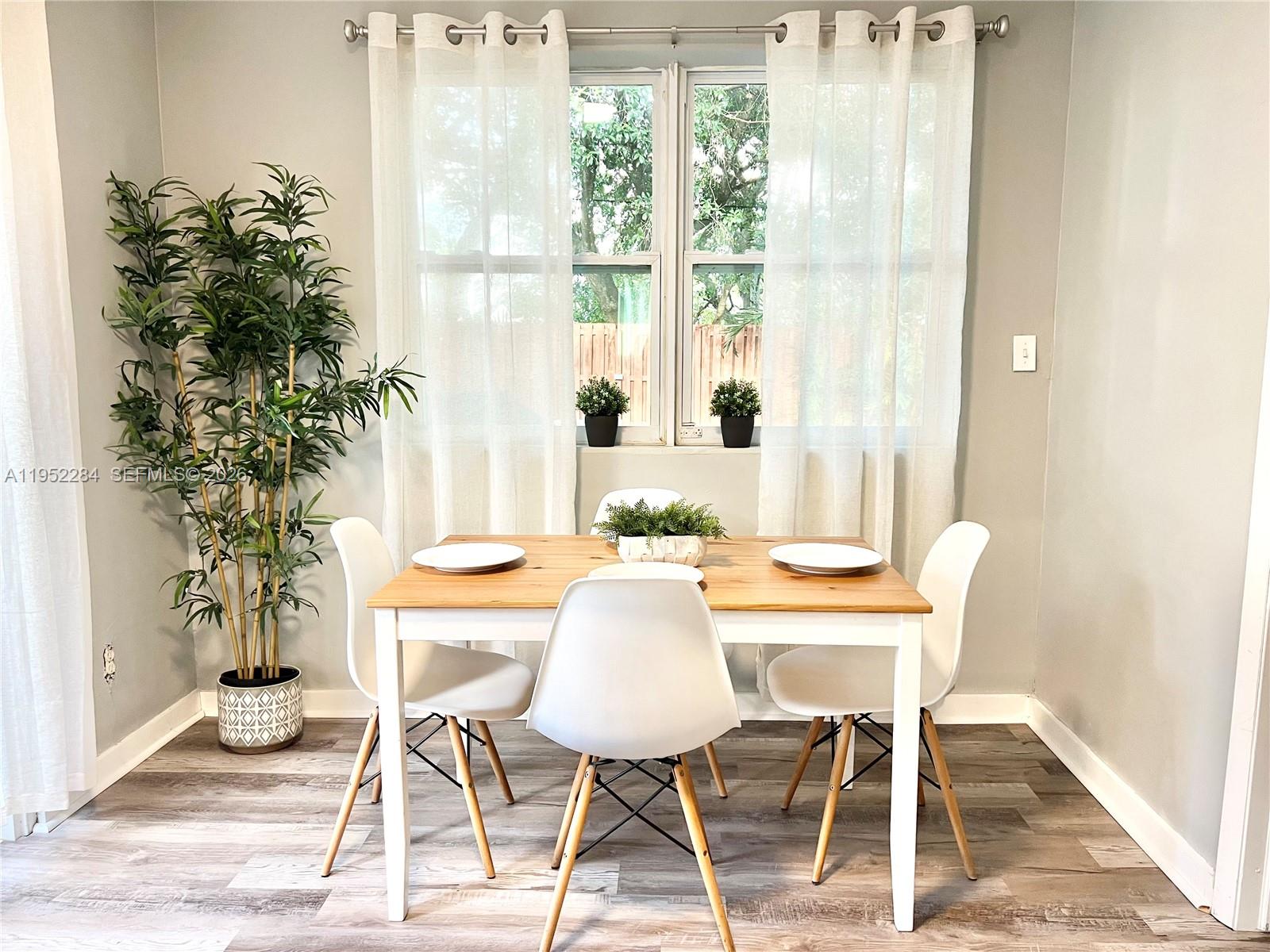 FIRST ADD TO TUSKEGEE PAR - Residential