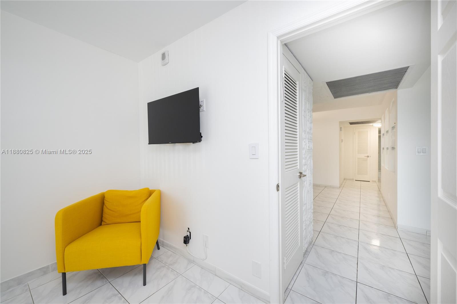 PARKER PLAZA CONDO ESTATE - Residential Lease
