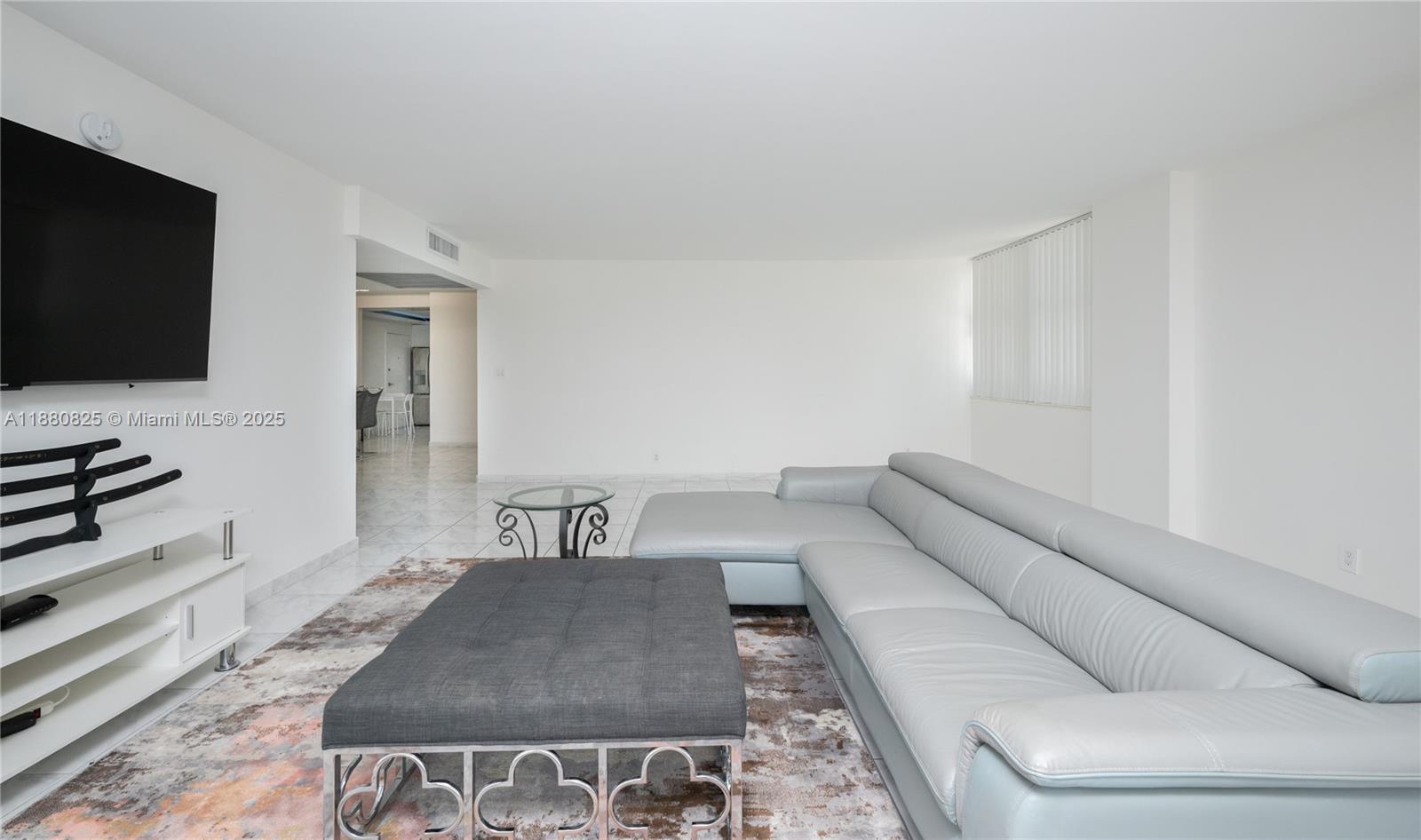PARKER PLAZA CONDO ESTATE - Residential Lease