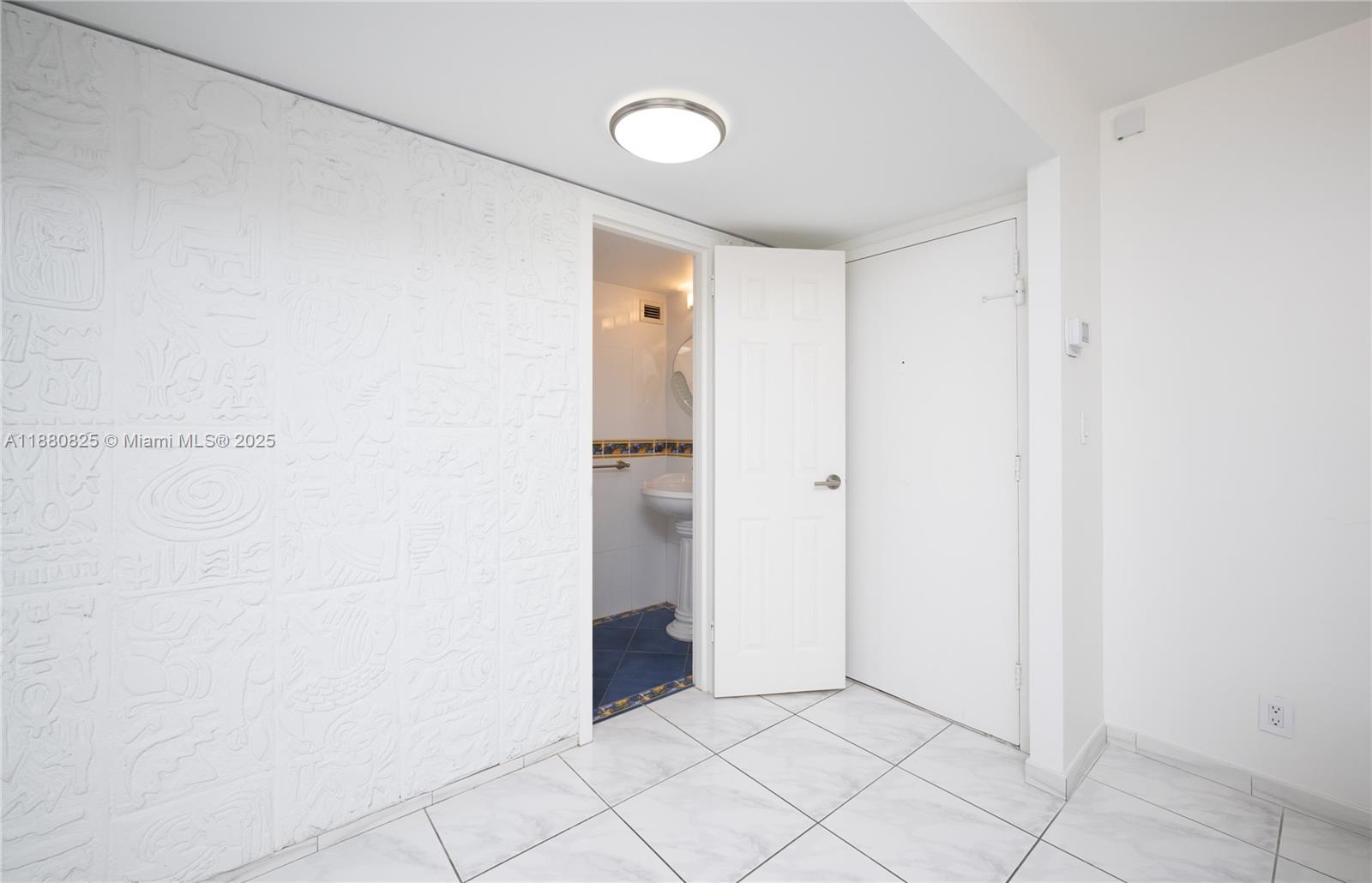 PARKER PLAZA CONDO ESTATE - Residential Lease