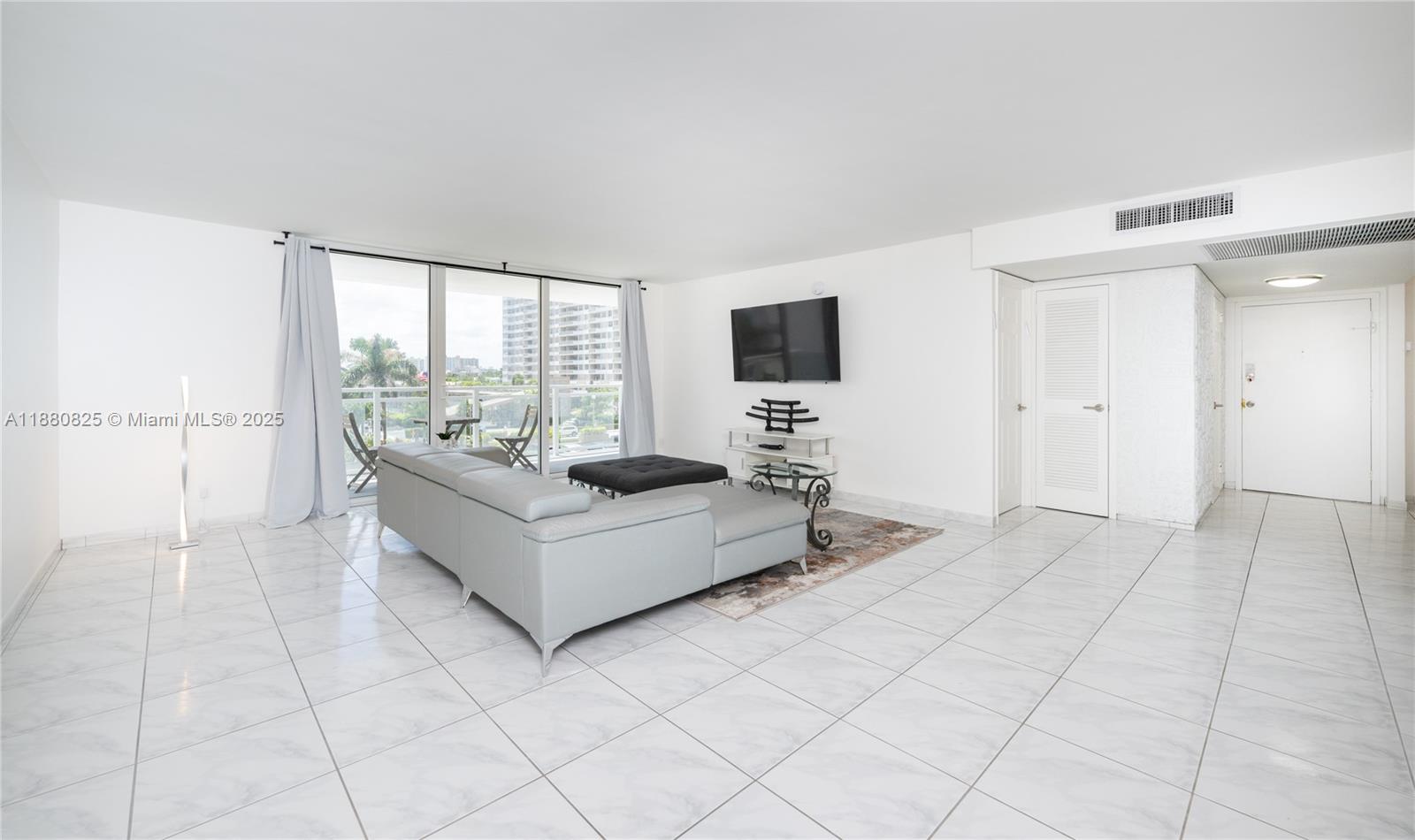 PARKER PLAZA CONDO ESTATE - Residential Lease