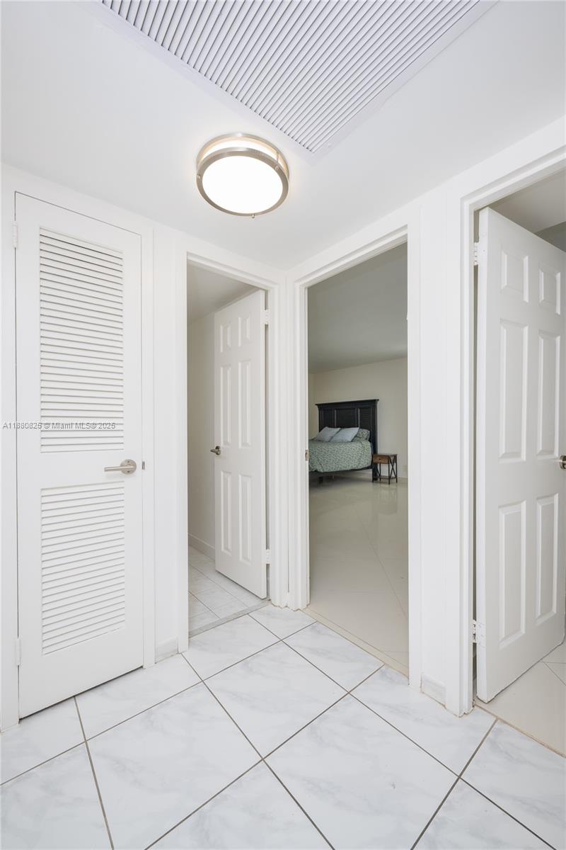 PARKER PLAZA CONDO ESTATE - Residential Lease