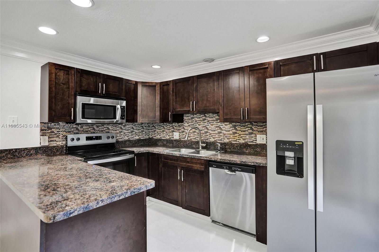 LAUDERDALE NORTH PARK SEC - Residential