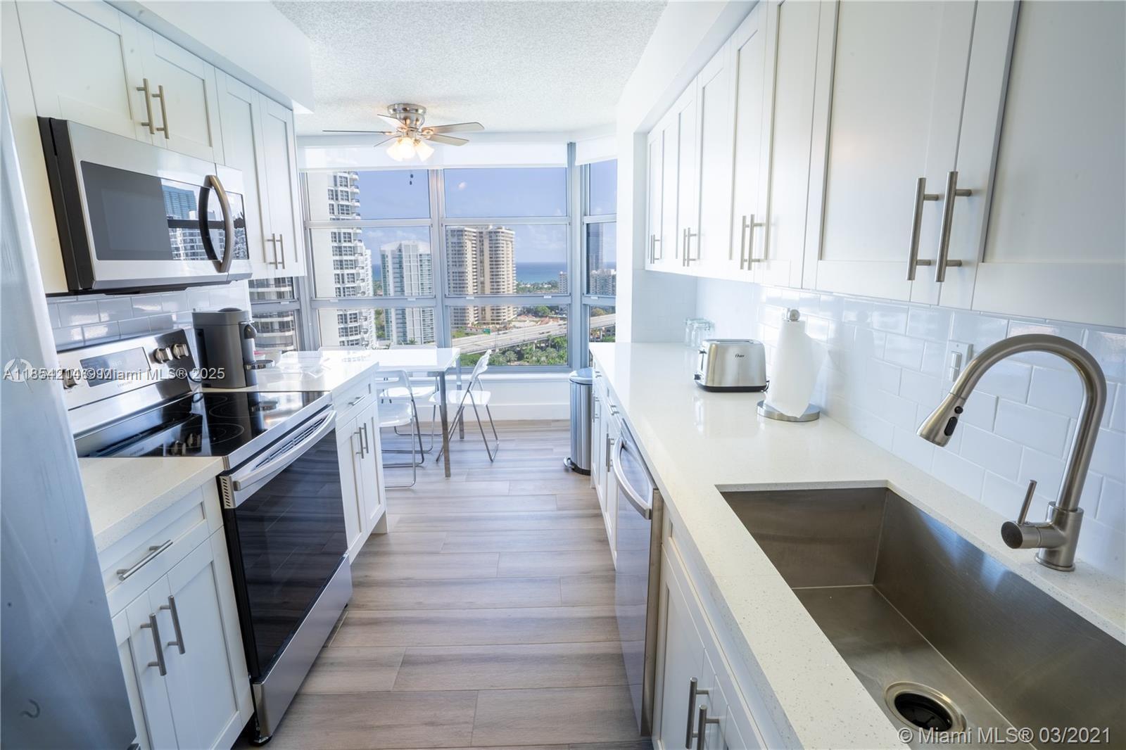 MYSTIC POINTE TOWER 500 - Residential