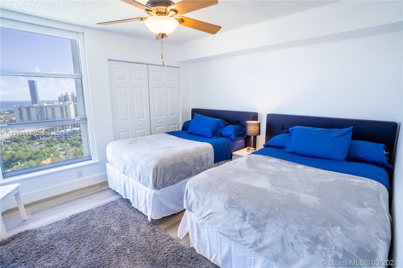 MYSTIC POINTE TOWER 500 - Residential