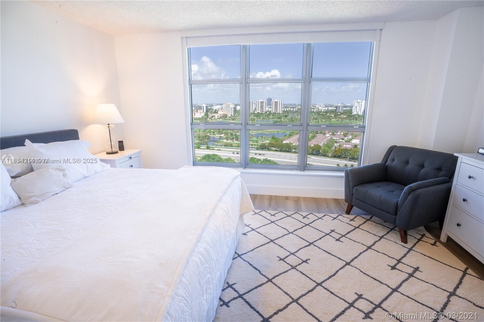MYSTIC POINTE TOWER 500 - Residential