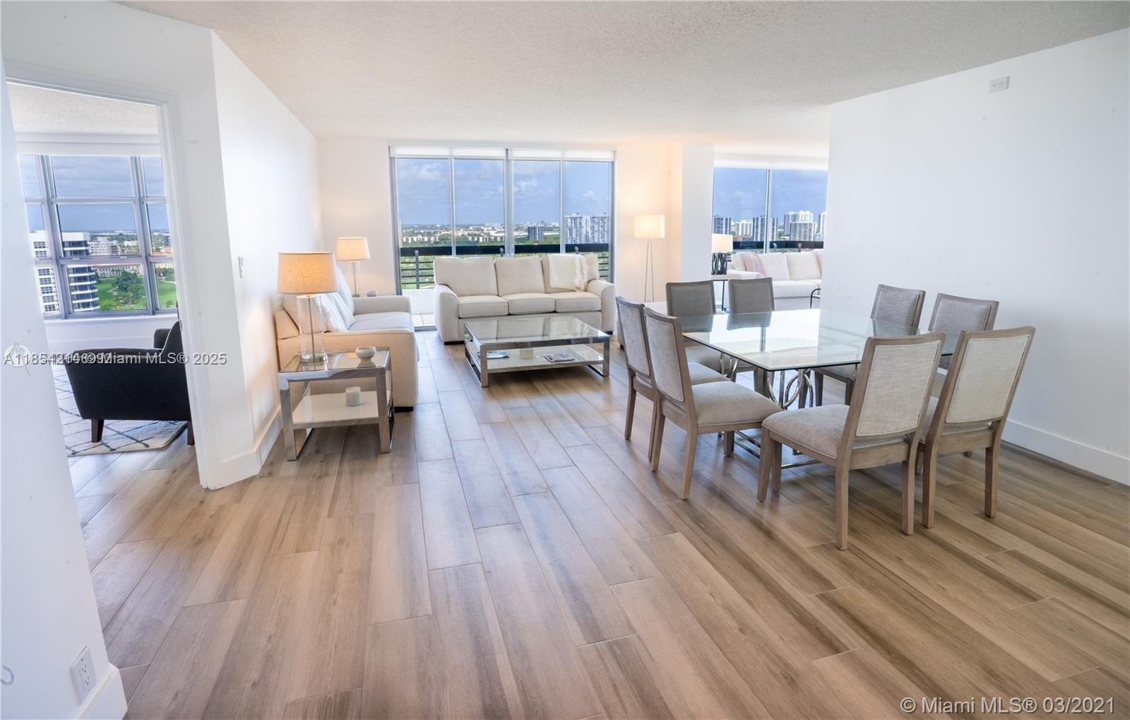Beautiful 2 bed and 2 bath apartment with amazing 180 degrees views from the 25th floor overlooking the intracoastal, Marina and the ocean. Completely remodeled unit. Resort style living, Association offers luxury amenities, mini market, 8 tennis courts and basketball courts, dog park, heated pool, Jacuzzi, Sauna, library/card room, club house, gym and many more...