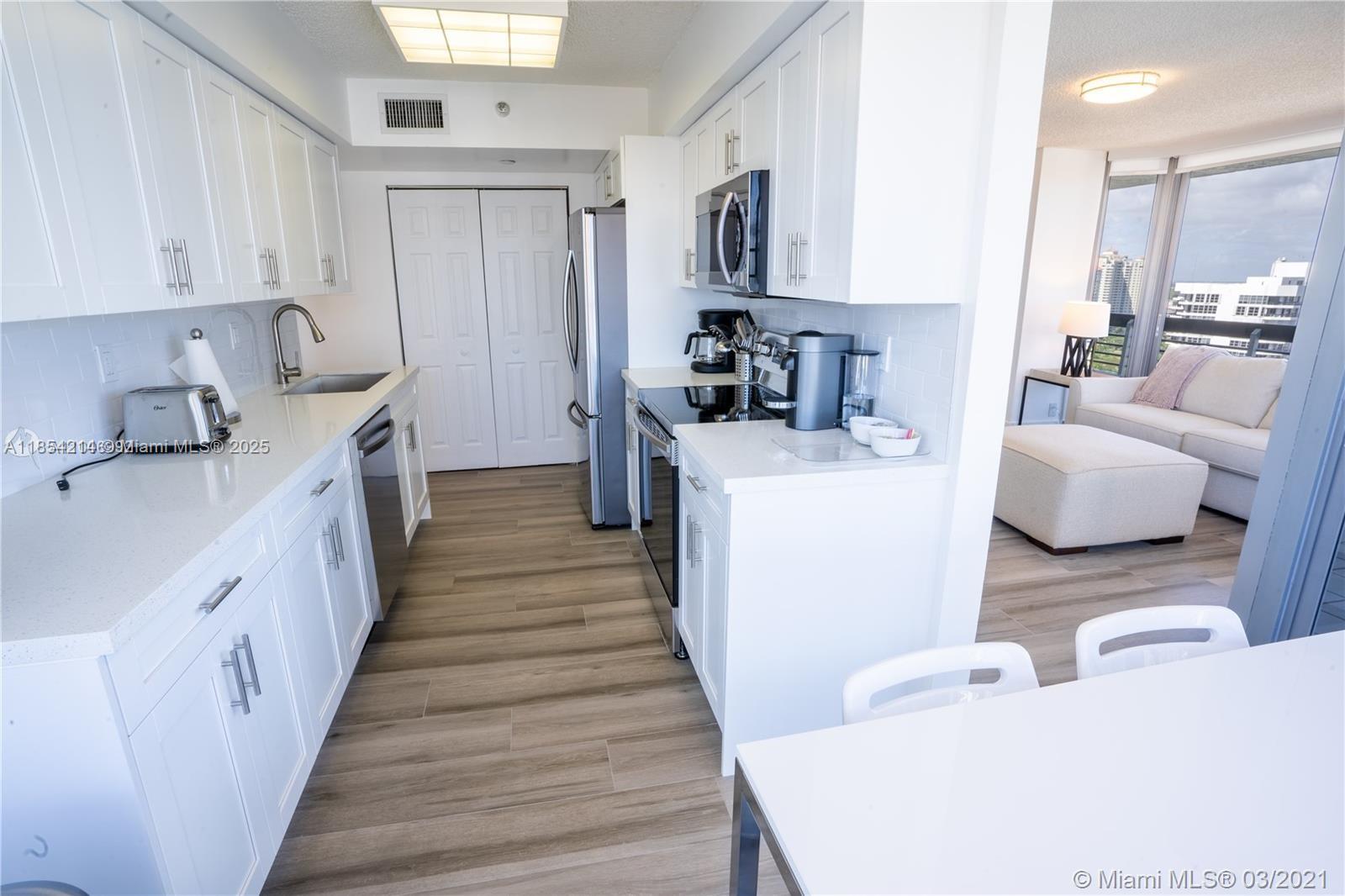 MYSTIC POINTE TOWER 500 - Residential