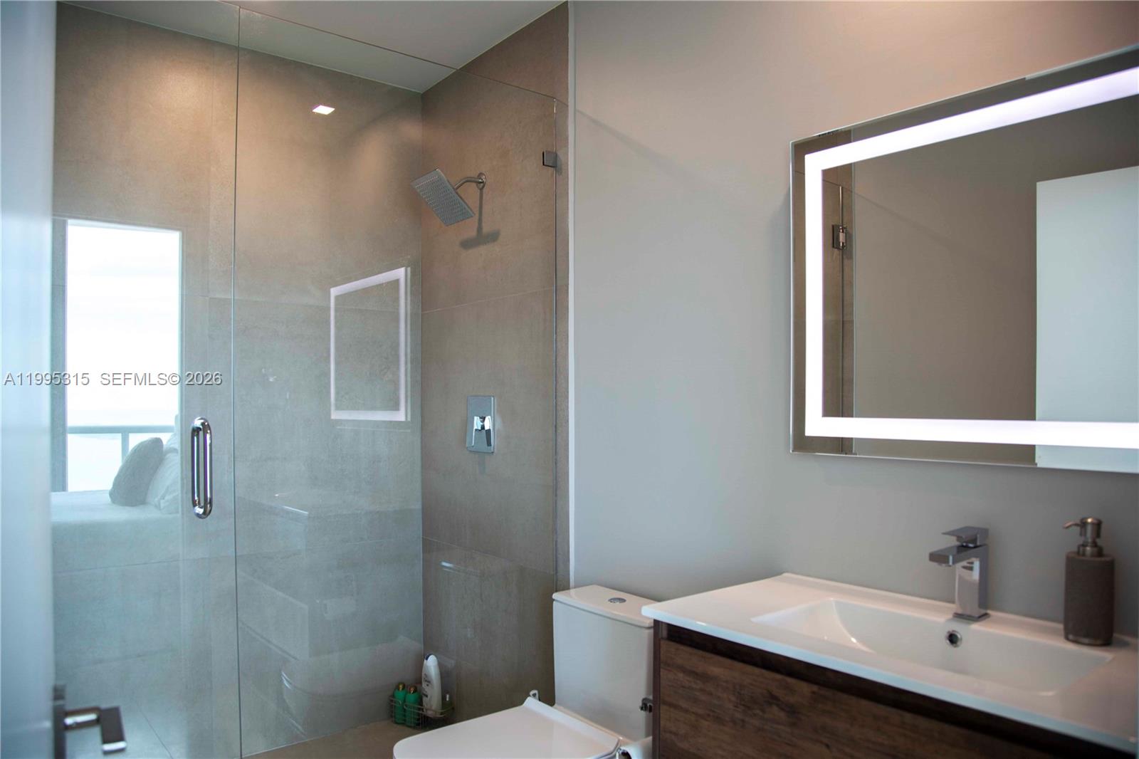 888 Biscayne Blvd 5207