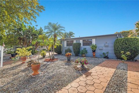 12890 NE Miami Ct North Miami FL 33161