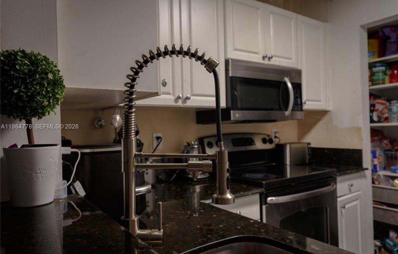 2721 Ocean Club Blvd 303