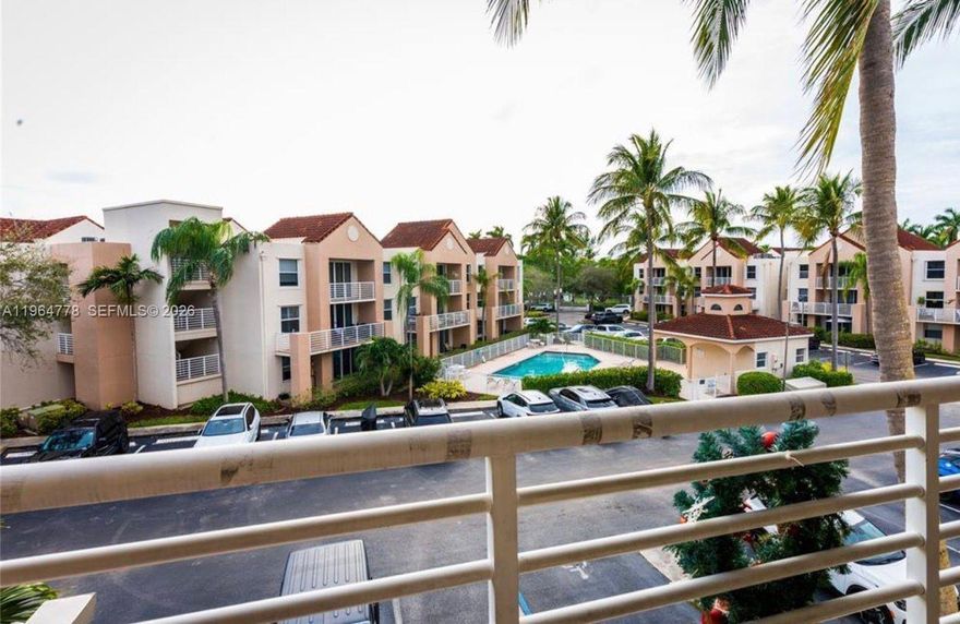 Fully remodeled apartment in the heart of Hollywood, sheridan ocean club condominium. Step right into your paradise home near beaches, shops, stores, schools and more. This will not last come see today